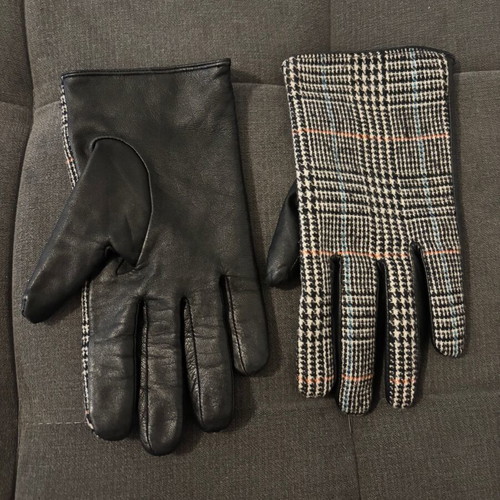 ASOS women's gloves used, size Large, black and grey