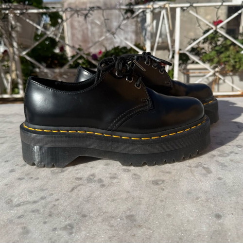 Dr. Martens shoes size 38 like new, black