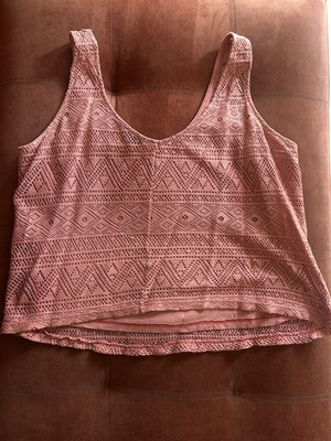 Pink Woman sleeveless top large, like new, pink-salmon lace knit