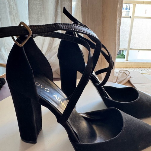 Black pumps size 37 like new