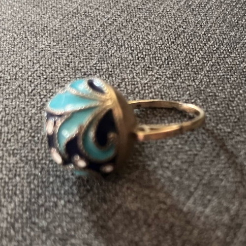 Vintage ring with enamel in brass, used, turquoise and blue