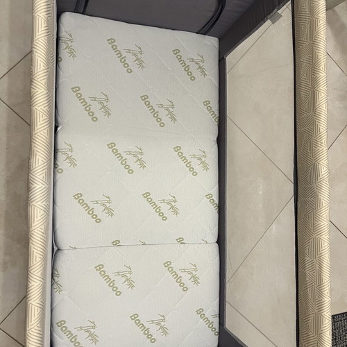 Lorelli baby cot with mattress and carrying bag
