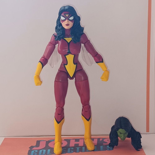 Marvel Legends Skrull Queen Hasbro action figure like new