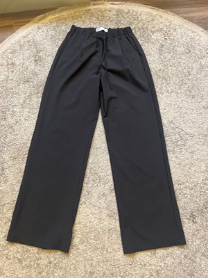 Bershka Wide Leg Pants with Viscose size XS like new, black