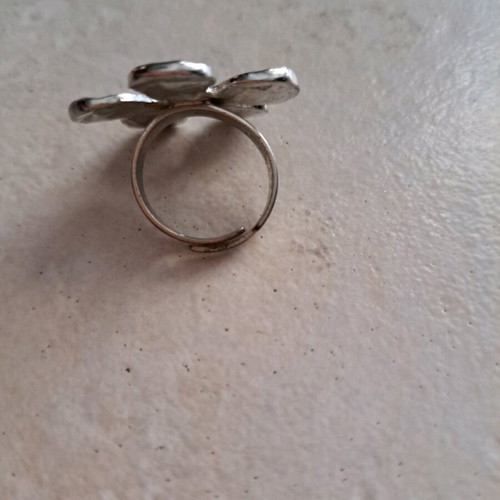Daisy ring used