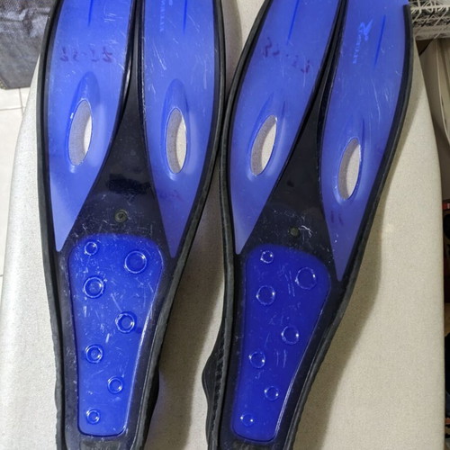 Fins for children or large size 35-37, like new