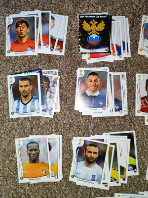 Συλλεκτικά αυτοκόλλητα Μουντιάλ 2014 της Panini μεταχειρισμένα, 75 τεμάχια