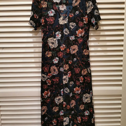 Pull&Bear long black dress like new with floral pattern, size S