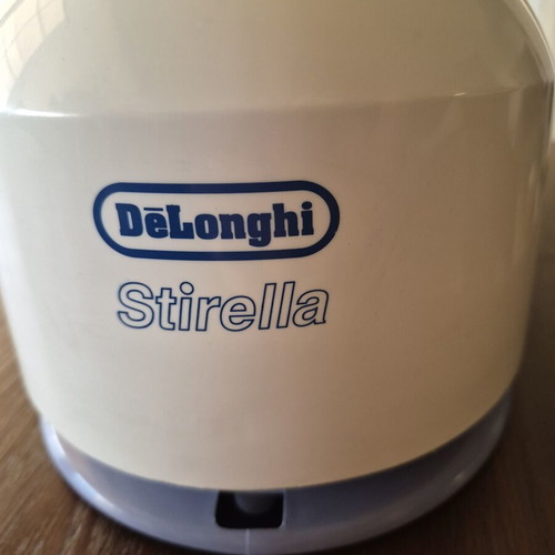 Stirella steam iron like new