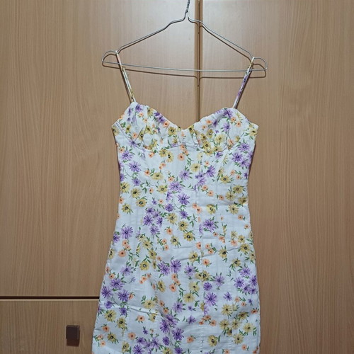 Floral Mini Dress Zara like new, size XS, 100% cotton