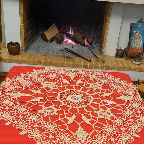 Handmade crochet tablecloth grapes 100x100 new