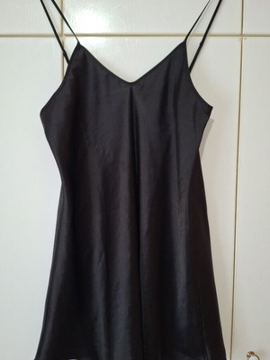 Νυχτικό μαύρο σατινέ σαν καινούργιο, μέγεθος L