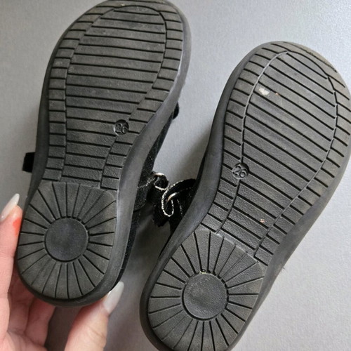 Bibelot Black Girls' Ballet Flats with Glitter used, size 26