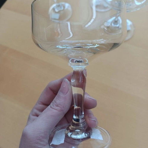 Stemmed Glasses set of 6 like new, crystal