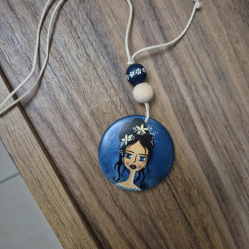 Handmade necklace painted by hand like new, blue