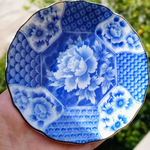 Vintage porcelain trinket dish Delft style blue white with gold stripe used