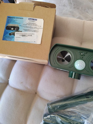Timeless Tools HOP1000845-1 Solar Ultrasonic Animal Repeller new