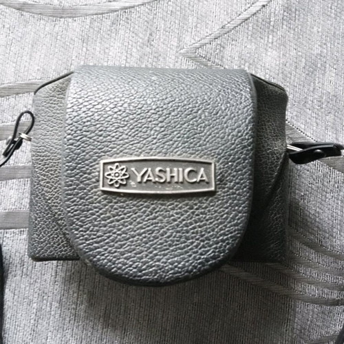 YASHICA Electro 35 vintage camera used with broken glass