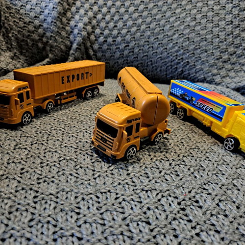Set of 3 truck vehicles like new