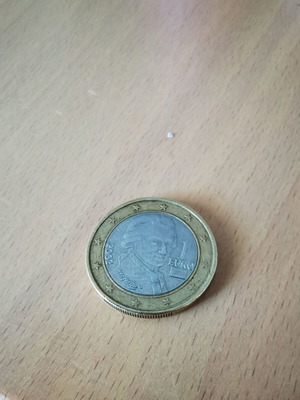 1 Euro Mozart Coin 2002 like new