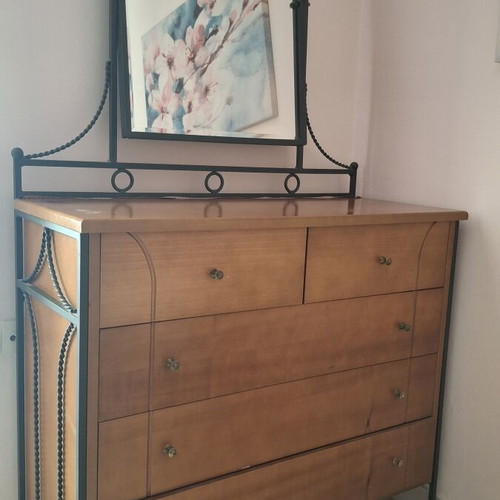 Metal bedroom set used with bed, mattress, 2 nightstands and dressing table