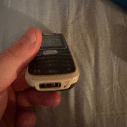 Nokia 1650 used mobile phone without charger and battery