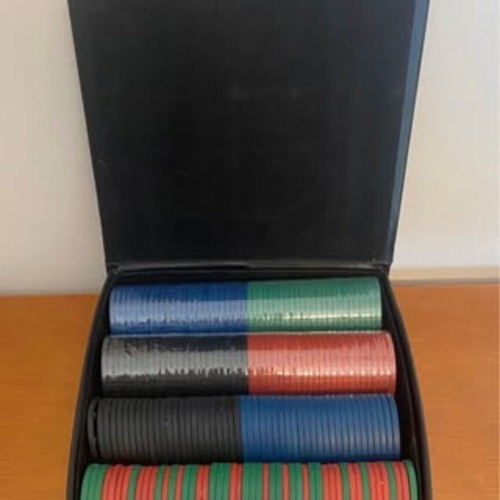 Playboy Poker Set with 180 Chips like new
