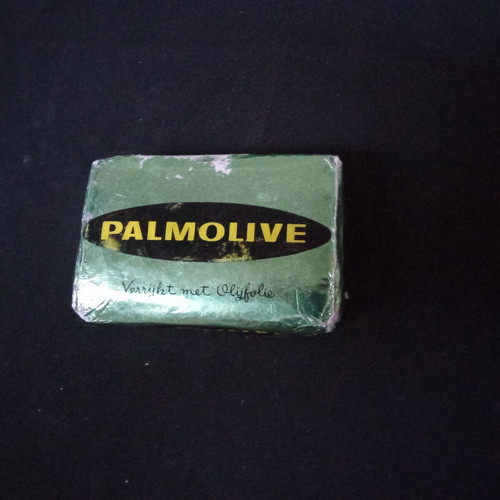 Palmolive soap bar collectible, like new, 1980s