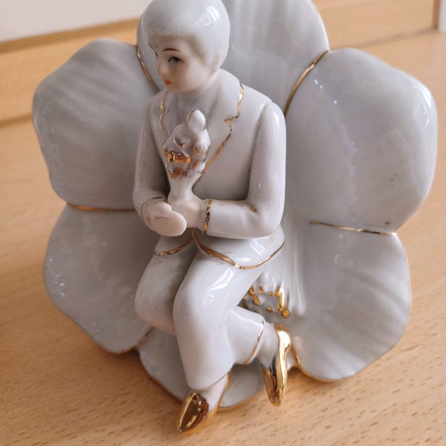 Porcelain vintage couple set used