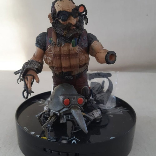 Set of 4 horror electronic game figures used