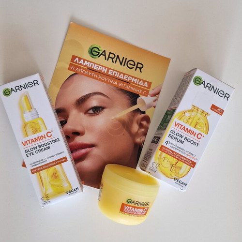 Garnier SkinActive Vitamin C Face Care Set new
