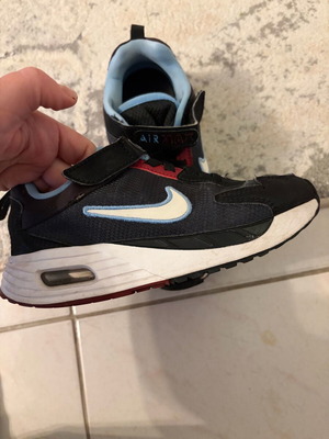 Nike Air Max αθλητικά μεταχειρισμένα, νούμερο 31,5, μαύρα