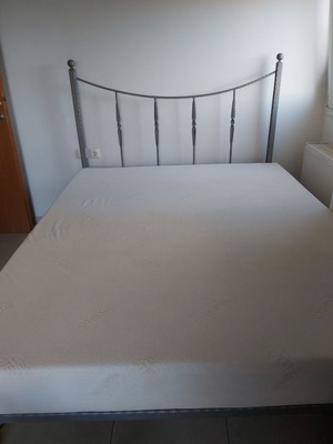 Σιδερένιο κρεβάτι με στρώμα Tempur μεταχειρισμένο