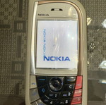 Nokia 7610 mobile phone with 512MB memory card