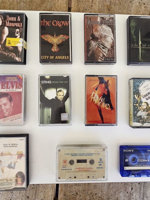 Cassette tapes rock genre like new, set of 11
