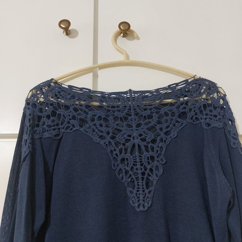 Blouse with lace on back, like new, blue, one size