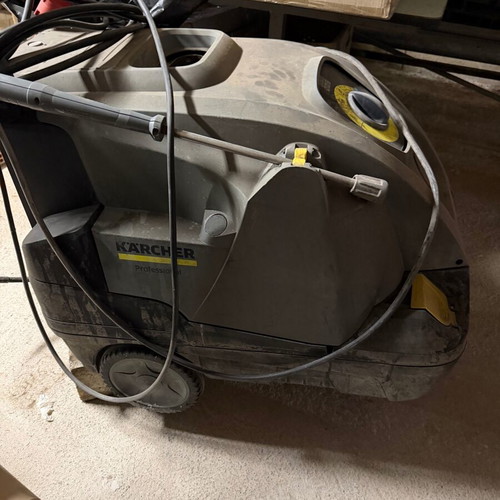 KARCHER professional pressure washer 8/18 4c three-phase hot cold with oil burner
