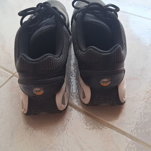 Nike Air Max DN sneakers size 44.5, slightly used, black and white