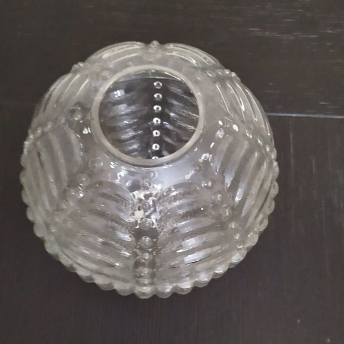 Decorative glass vase like new, height 22 cm, perimeter 67 cm