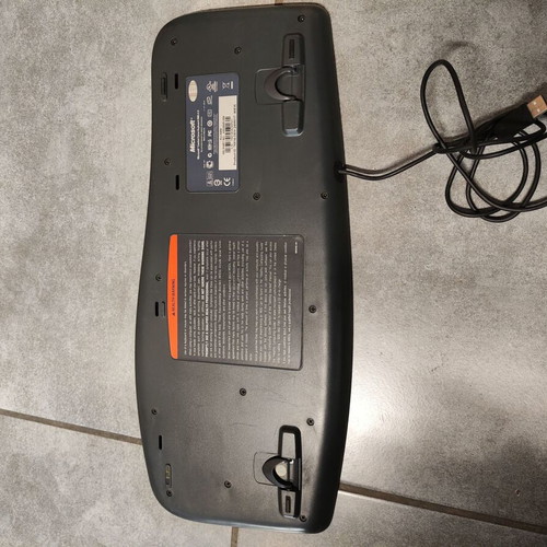 Microsoft Comfort Curve Keyboard 2000 v1.0 wired