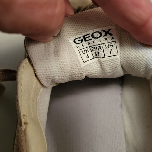 Geox sneakers size 37 like new, beige and gold