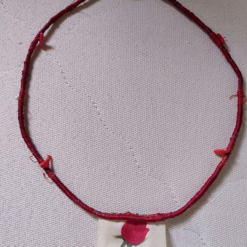 Handmade pendant with semi-precious stones rose motif used, red