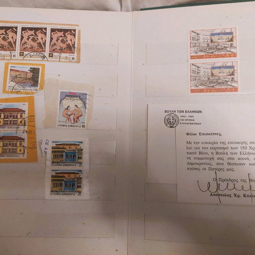 Stamp collection like new, about 1100 mixed Greek and foreign