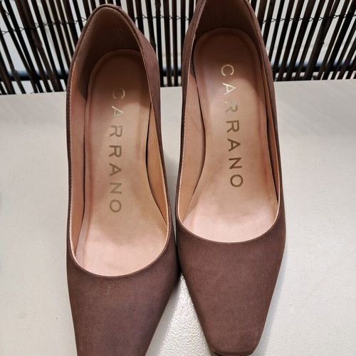 Carrano brown pumps size 38 used, worn twice