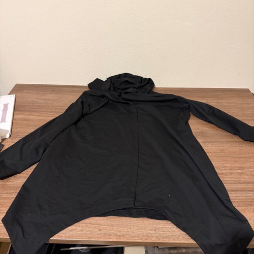 Men's cardigan cape style with pointed corners like new, black size S