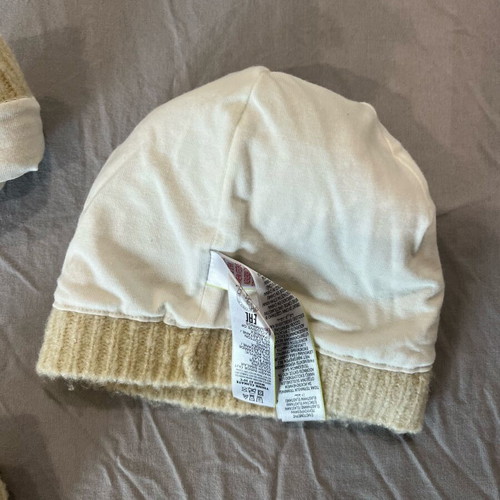Marks&Spencer hat and gloves set used for 6 months old