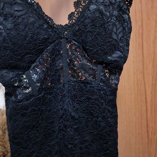Lace dress like new, black, adjustable straps