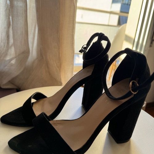 Women's sandals used, size 37, black