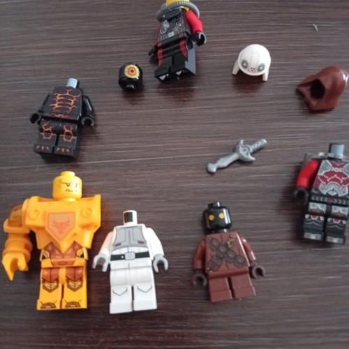 Lego Nexo Knights parts used, assorted pieces
