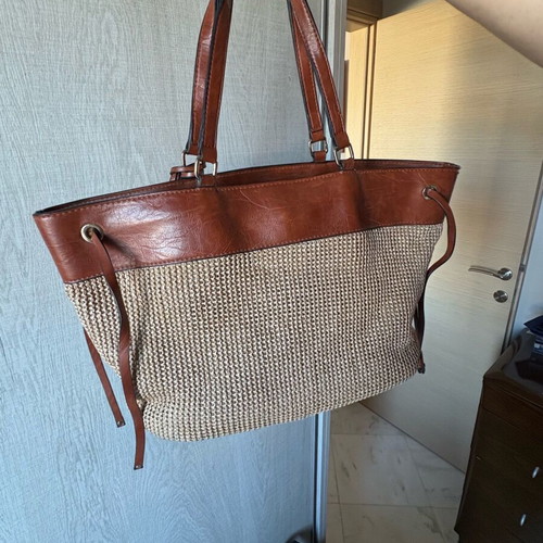 Women's handbag like new, beige and brown, hand-held